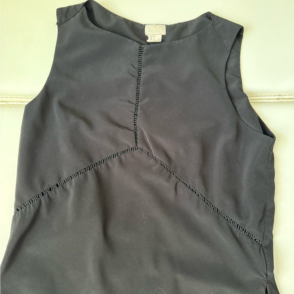 H&M Black Sleeveless Top